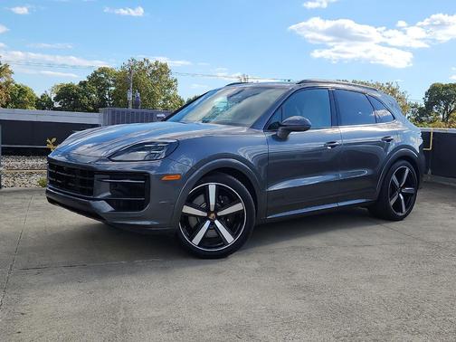 2026 Porsche Cayenne GTS
