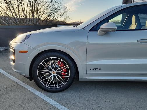 2026 Porsche Cayenne GTS