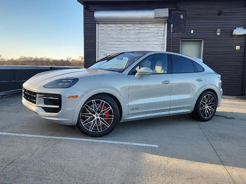 2026 Porsche Cayenne GTS