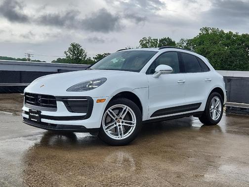 2022 Porsche Macan Base
