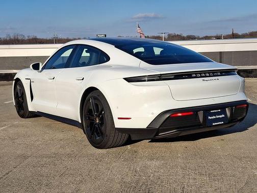 2025 Porsche Taycan 4S