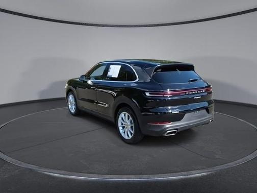 2024 Porsche Cayenne Base