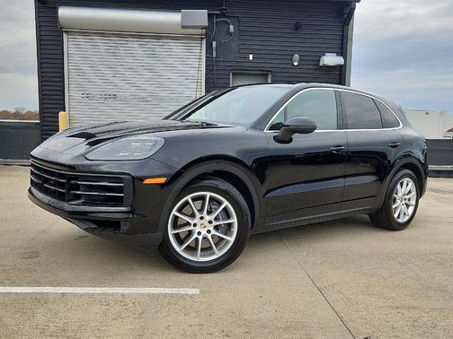 2024 Porsche Cayenne Base