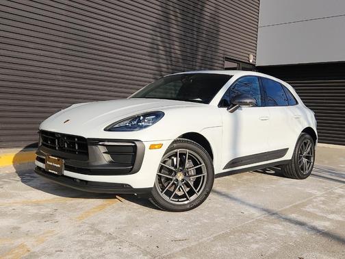 2025 Porsche Macan T