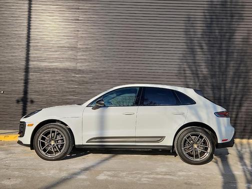 2025 Porsche Macan T