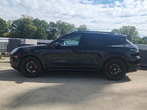 2026 Porsche Cayenne GTS