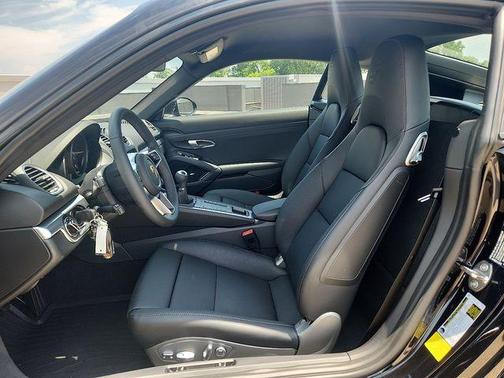 2025 Porsche 718 Cayman Base