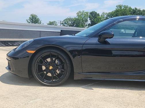 2025 Porsche 718 Cayman Base