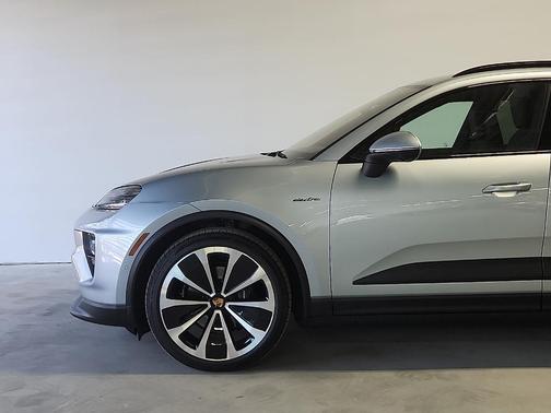 Silver 2026 Porsche Macan 4