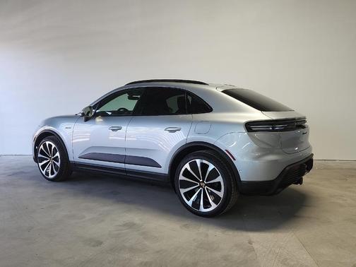 Silver 2026 Porsche Macan 4