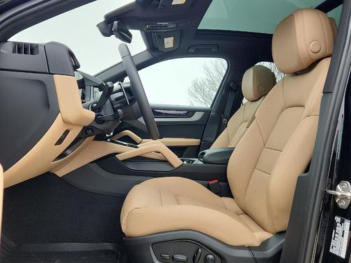 2026 Porsche Cayenne Base
