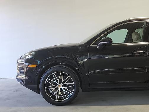 2026 Porsche Cayenne Base