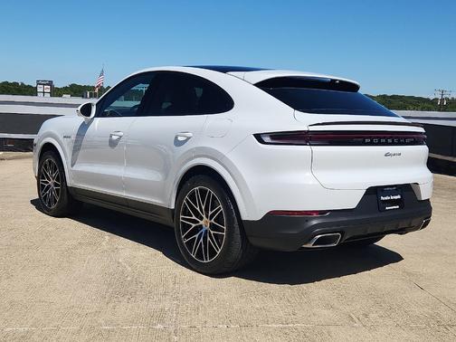 2026 Porsche Cayenne Base