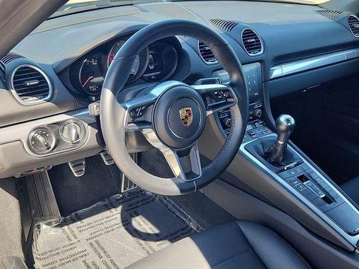 2024 Porsche 718 Boxster S