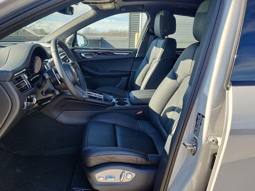 2026 Porsche Macan T