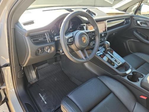 2026 Porsche Macan T