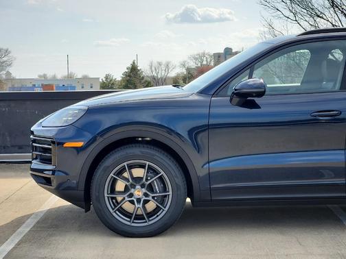 2026 Porsche Cayenne Base