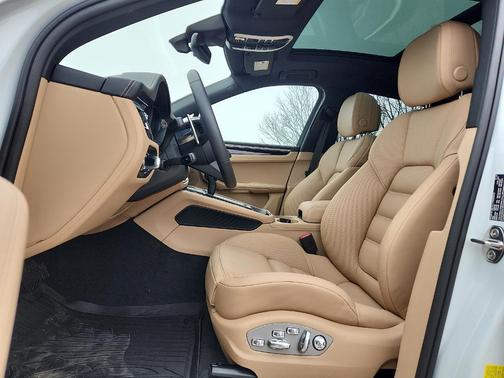 2026 Porsche Macan S