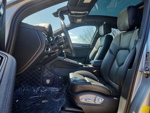 2024 Porsche Macan S