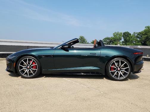 2023 Jaguar F-TYPE R