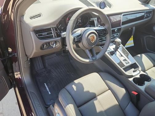 Copper 2026 Porsche Macan Base