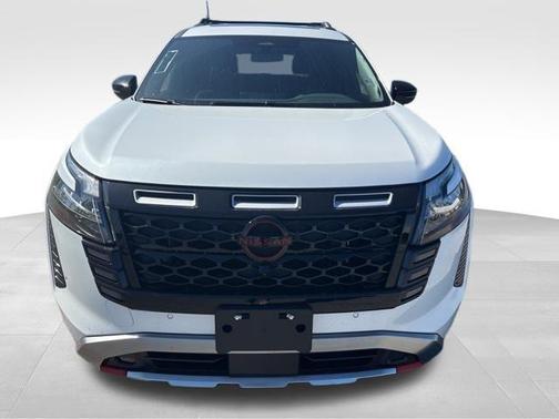 White Pearl 2026 Nissan Pathfinder Rock Creek