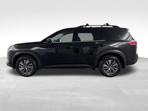 2025 Nissan Pathfinder SV FWD