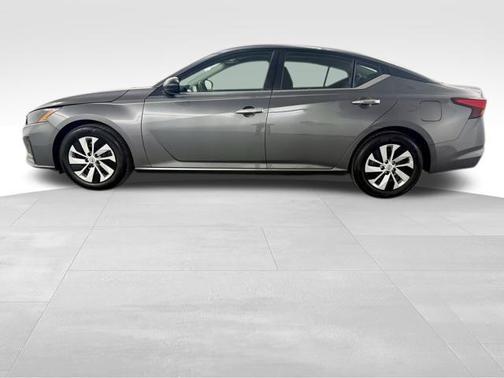 2025 Nissan Altima S FWD