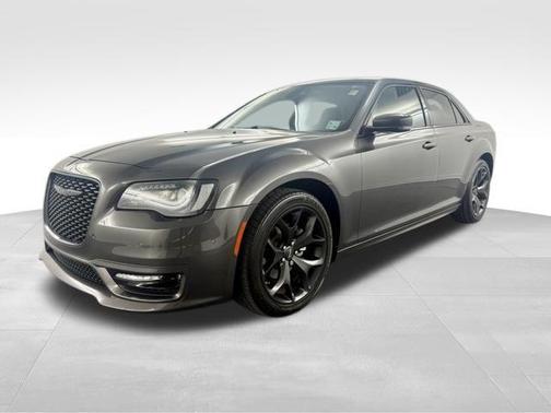 2022 Chrysler 300 Touring