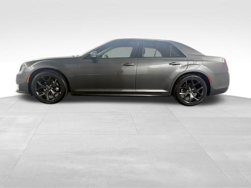 2022 Chrysler 300 Touring