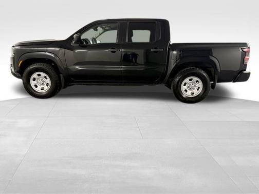 2023 Nissan Frontier S