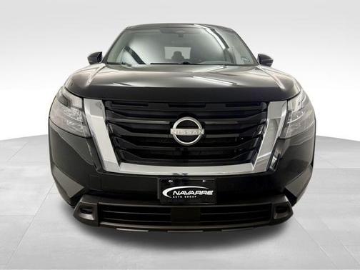 2025 Nissan Pathfinder SV FWD