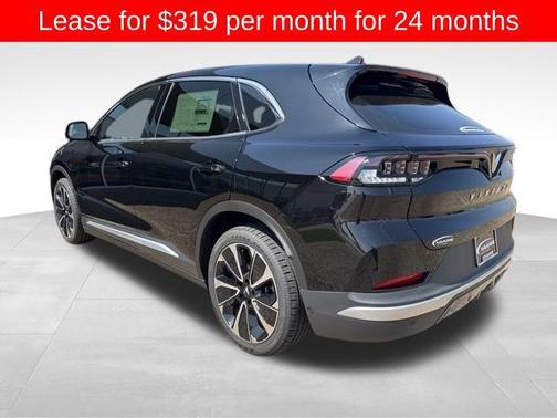 2025 VinFast VF 8 Plus