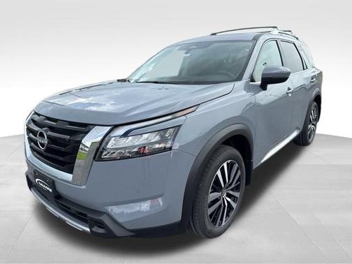 2025 Nissan Pathfinder Platinum FWD