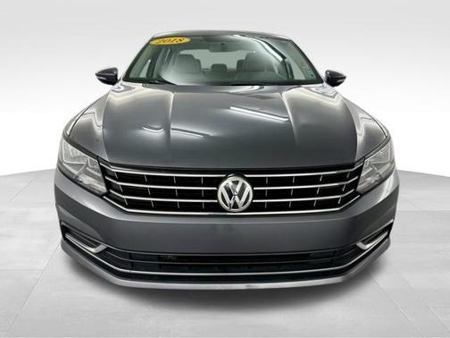 2018 Volkswagen Passat 2.0T SE