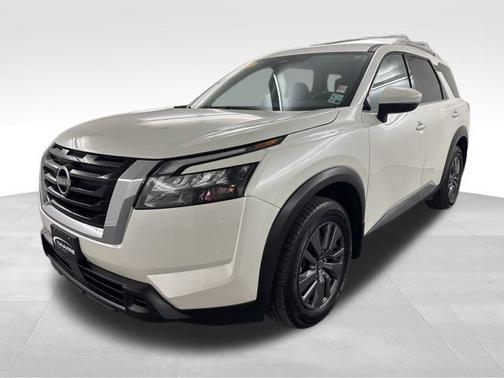 2023 Nissan Pathfinder SV FWD