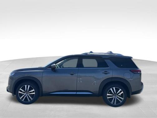 2025 Nissan Pathfinder Platinum FWD