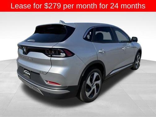 2025 VinFast VF 8 Eco