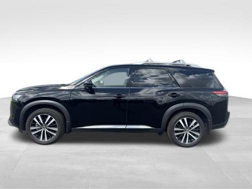 2025 Nissan Pathfinder Platinum FWD