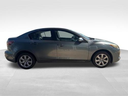 2013 Mazda Mazda3 i SV