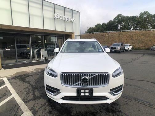 2024 Volvo XC90 B6 Plus Bright Theme 7-Seater