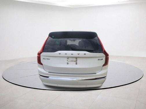 2024 Volvo XC90 B6 Plus Bright Theme 7-Seater