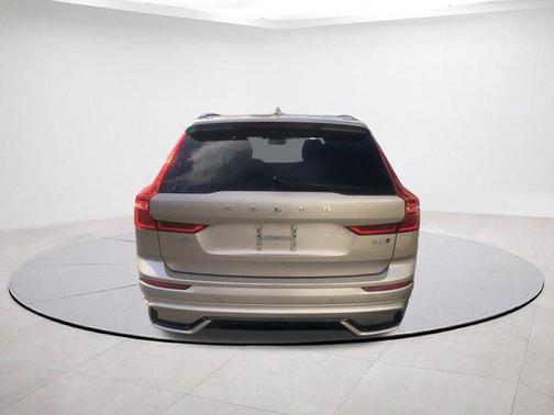 2025 Volvo XC60 B5 Core