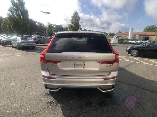 2025 Volvo XC60 B5 Core