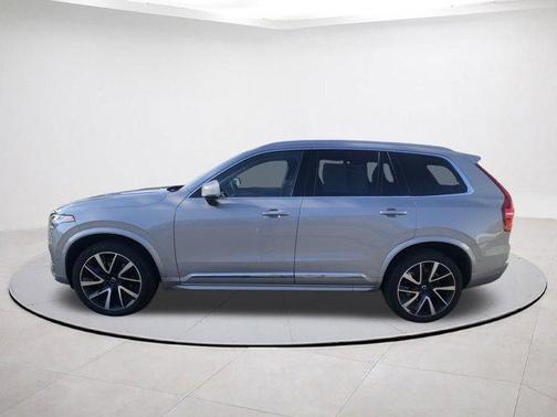 2024 Volvo XC90 B5 Plus Bright Theme
