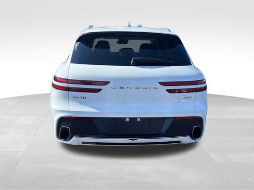 Alta White 2024 Genesis GV70 2.5T