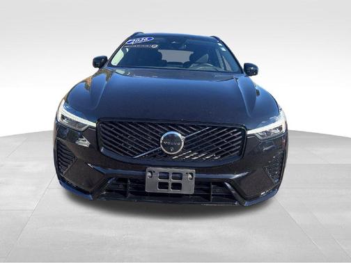 Onyx Black 2026 Volvo XC60 B5 Plus