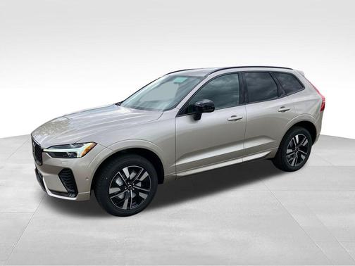 Bright 2026 Volvo XC60 B5 Plus