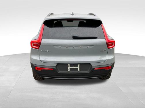 Gray Metallic 2026 Volvo XC40 B5 Plus