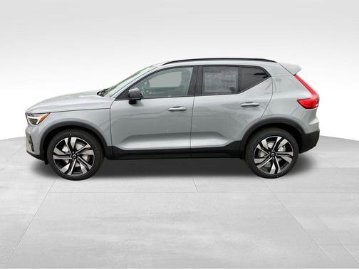Gray Metallic 2026 Volvo XC40 B5 Plus